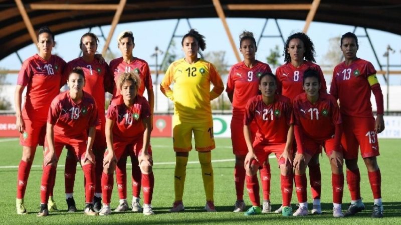 لاعبات المنتخب النسوي لكرة القدم تخضعن لتحليلات الكشف عن كورونا