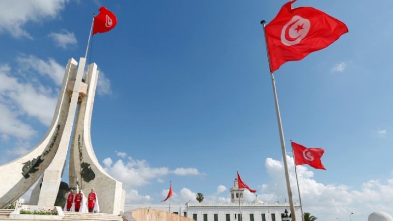 تونس أول بلد عربي يعيد فتح الحدود الدولية