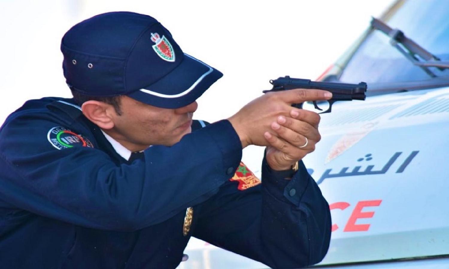 مقدم شرطة يضطر لاستعمال مسدسه اثناء عملية توقيف مروج مخدرات