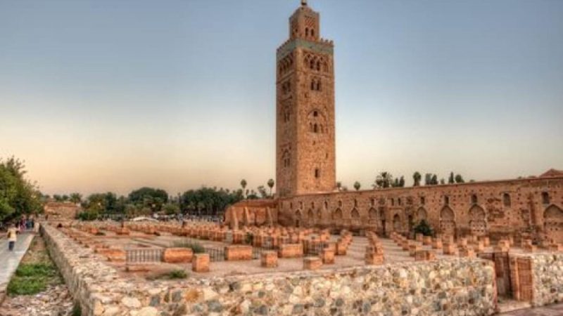 مراكش تسحب ثقتها بالسياحة وتعود إلى تنوع اقتصادها