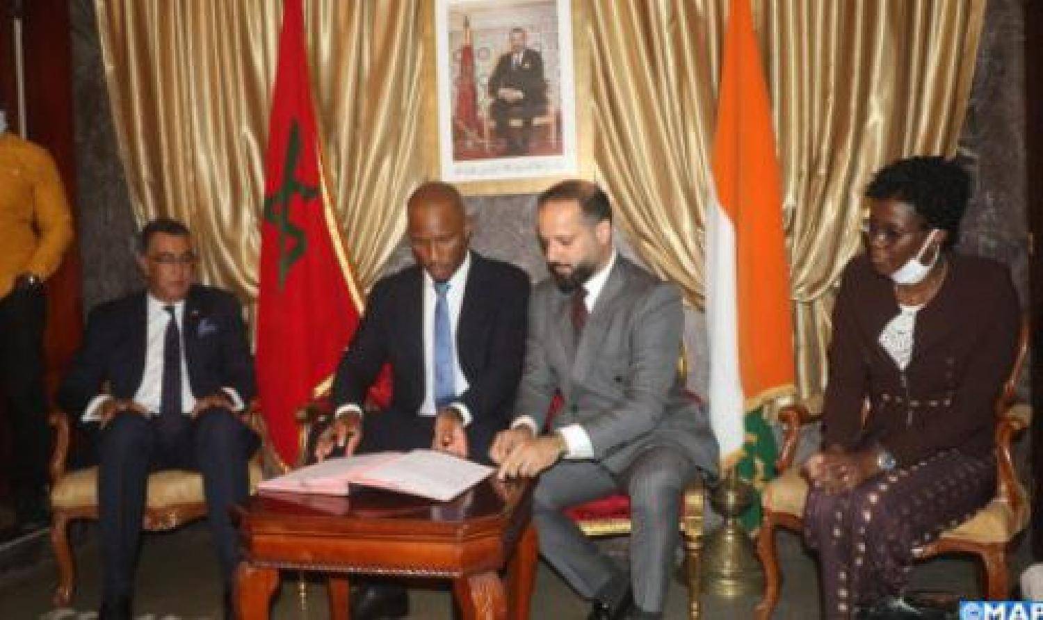 توقيع إتفاق شراكة بين مؤسسة النجم الإفواري دروغبا ونادي العمل المغرب