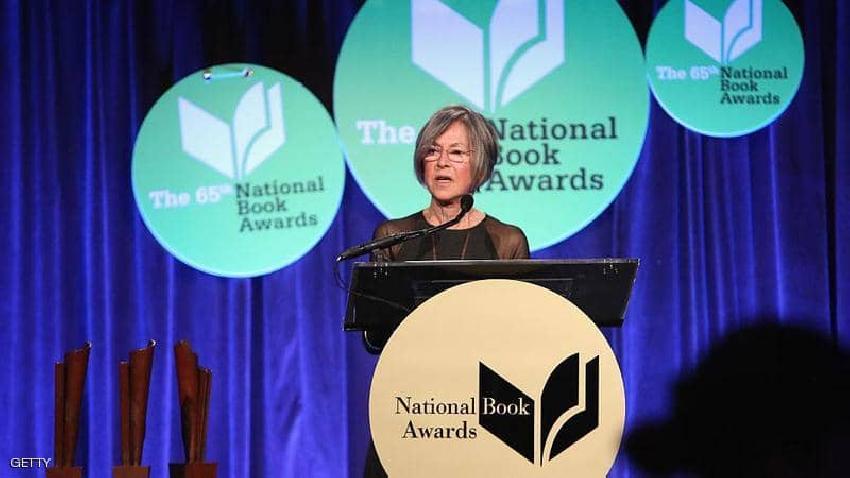 الشاعرة الأميركية لويز غلوك تفوز بجائزة نوبل للآداب