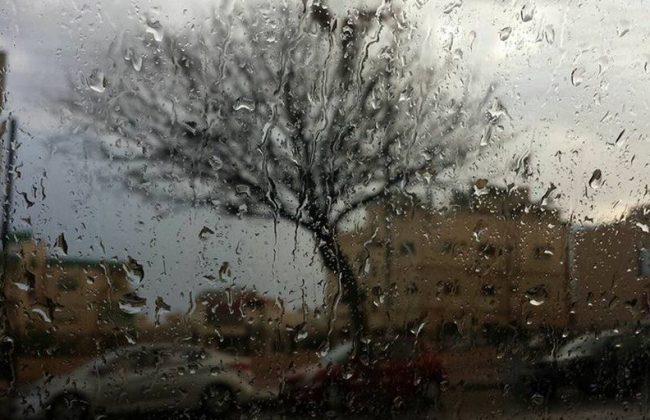 أجواء غائمة مع نزول أمطار في طقس الجمعة