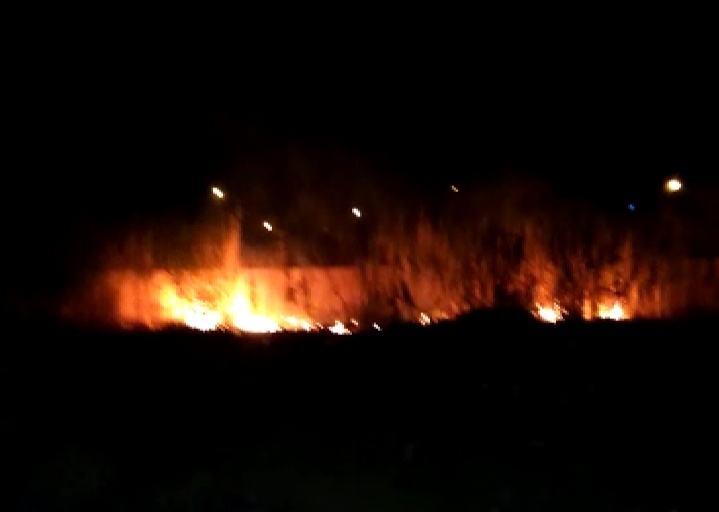 عاجل: اندلاع حريق مهول قبالة فندق بطريق الدار البيضاء