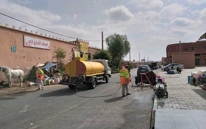 رئيس مقاطعة ينتمي إلى البيجيدي يستغل تجار سوق « ازلي » استعدادا لانتخابات الغرف