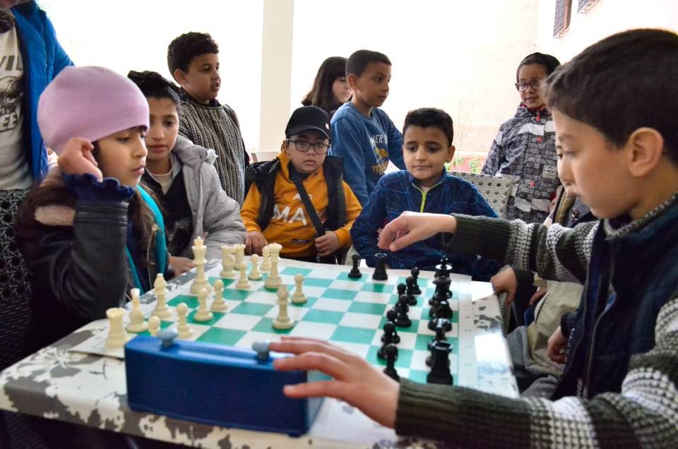 طفلة بأمزميز تفوز ببطولة الشطرنج
