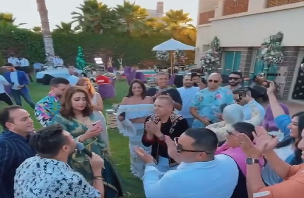 نجم الراي « فضيل » يحتفل بعيد ميلاده في مراكش بحضور فنانين مغاربة