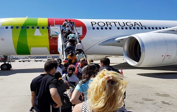 شركة الطيران البرتغالية « تاب » تبرمج 10 رحلات أسبوعية بين لشبونة ومراكش لموسم الصيف