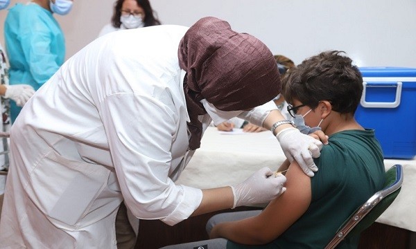 وزارة الصحة : المغرب في وضعية أفضل لتسريع التلقيح