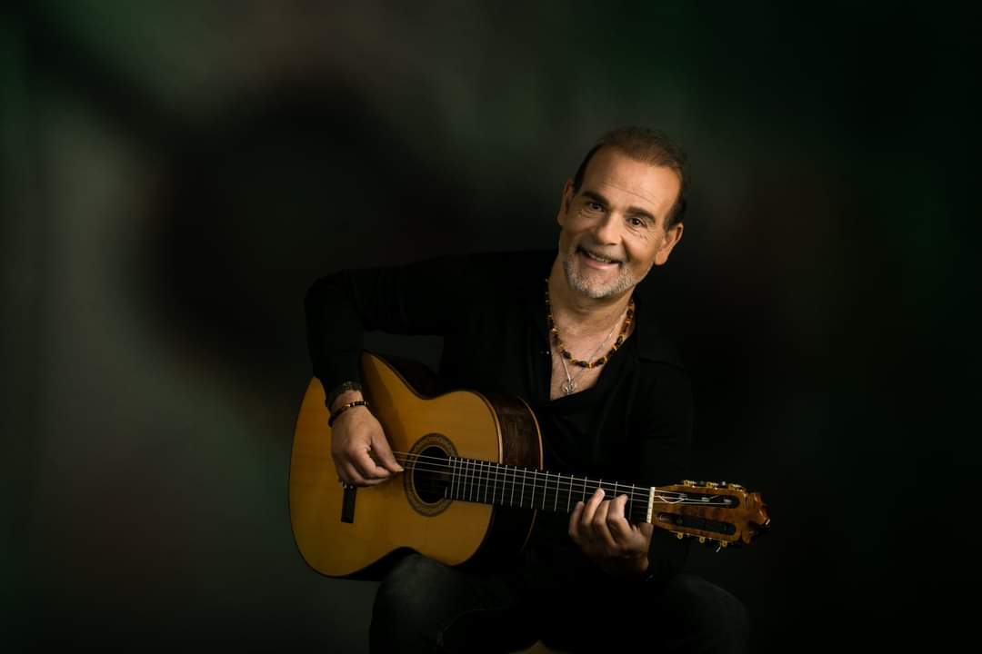 عازف « الغيتار » العالمي خوان كارمونا يحل ضيفا بالمعهد الفرنسي لمراكش