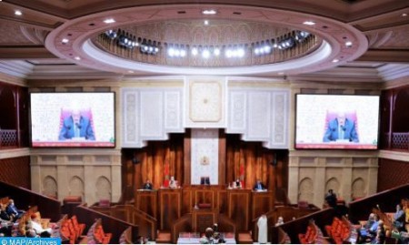 لجنة المالية بمجلس النواب تبحث مع والي بنك المغرب وضعية الاستثمار وولوجية المقاولة إلى التمويل البنكي