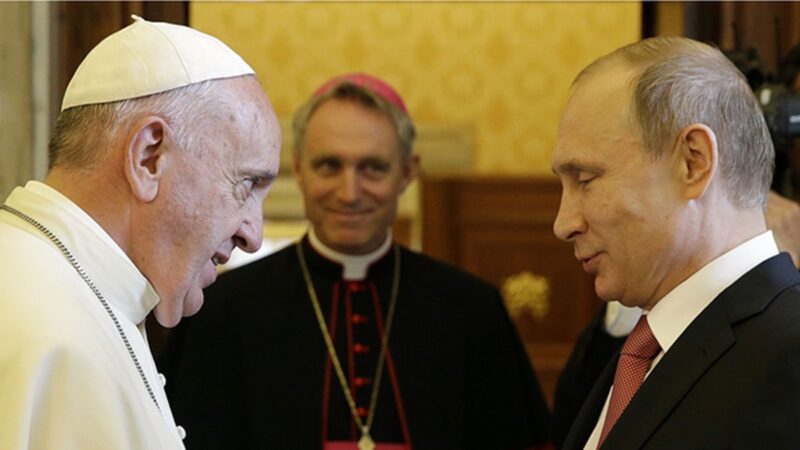 بابا الفاتيكان يدين العدوان الروسي على أوكرانيا