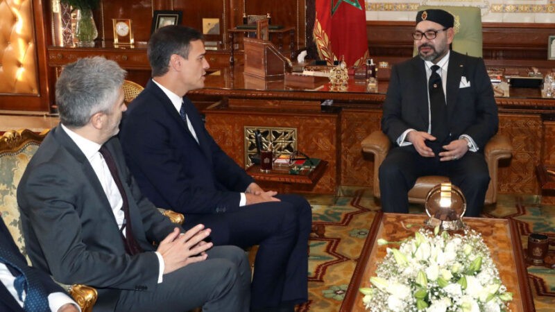 الملك محمد السادس يجري محادثات هاتفية مع رئيس حكومة اسبانيا ويدعوه لزيارة المغرب في الأيام القليلة المقبلة