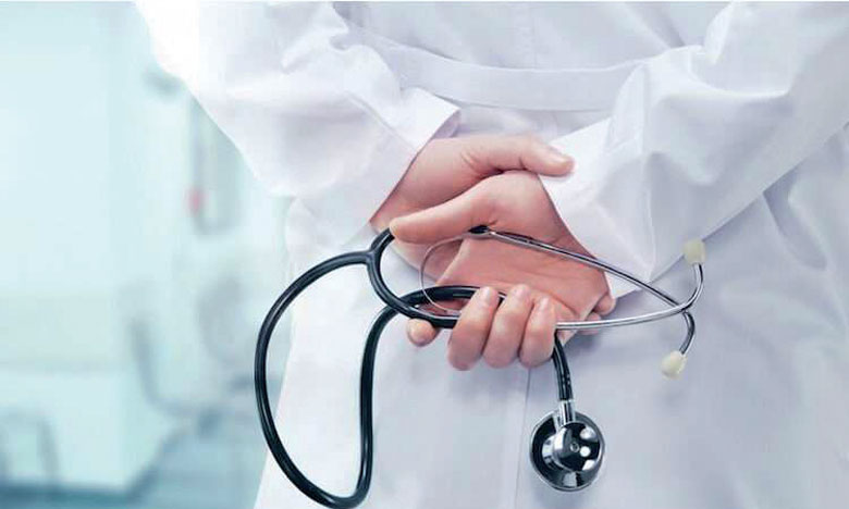 أطباء القطاع الخاص يتوافقون مع  وزير الصحة لرفع التسعيرة المرجعية