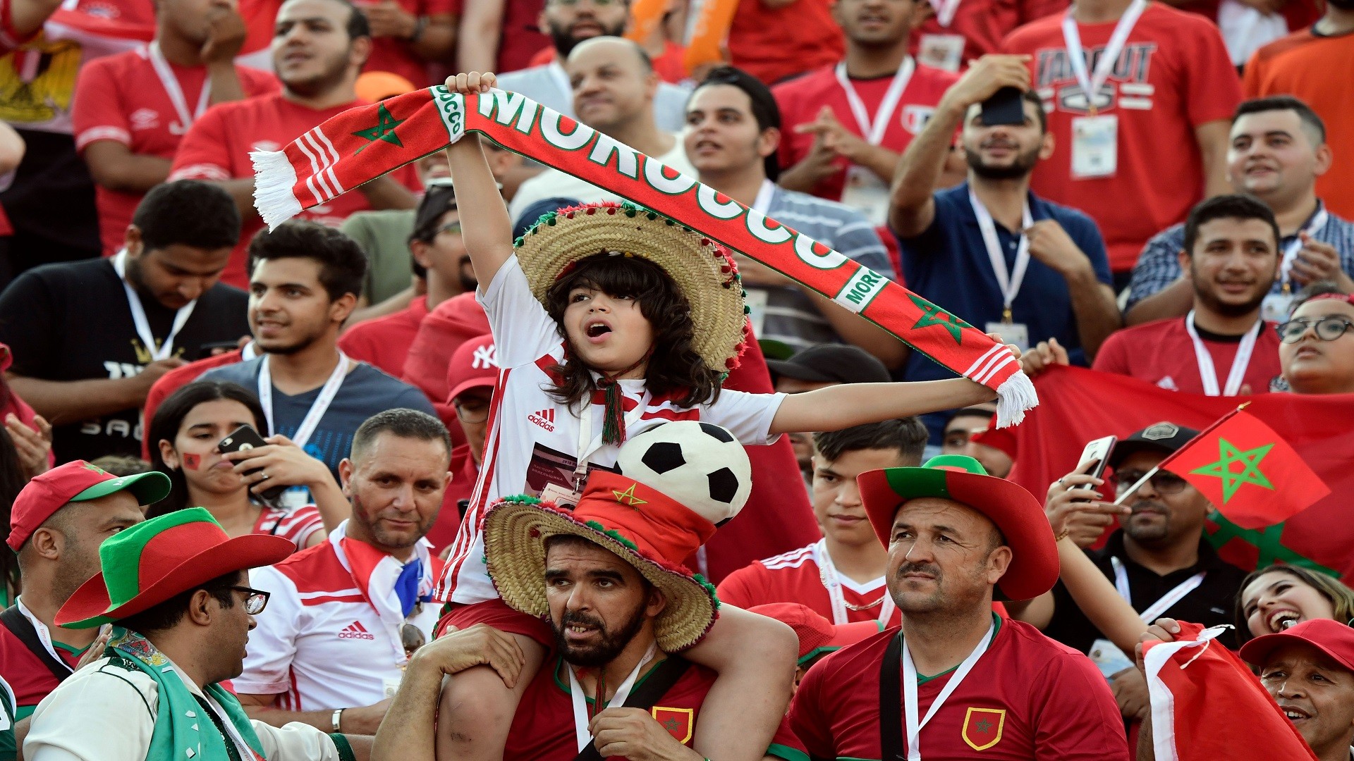 الحكومة تدرس إمكانية إطلاق رحلات بأثمان رمزية لمشجعي المنتخب المغربي بكينشاسا