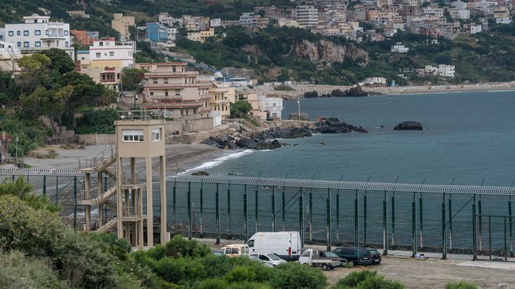 تمديد إغلاق الحدود البرية بين إسبانيا والمغرب