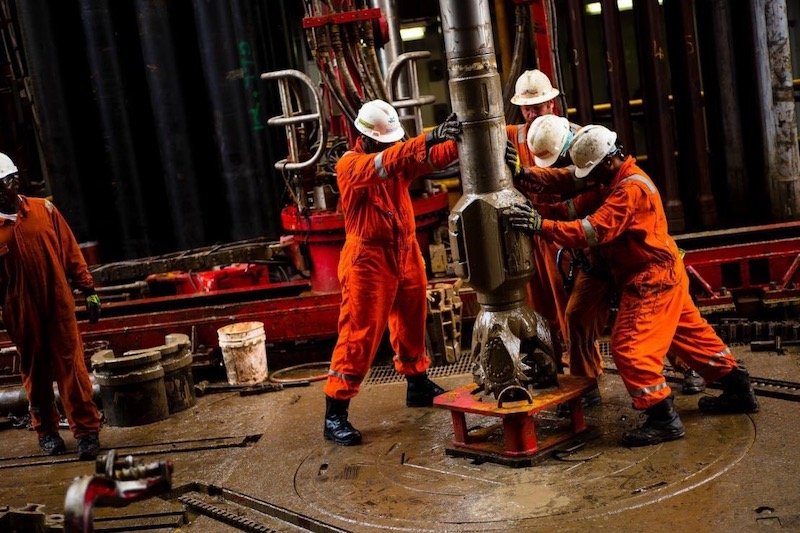 شركة بريطانية تعلن  اكتشاف  مليار برميل من النفط بسواحل أكادير