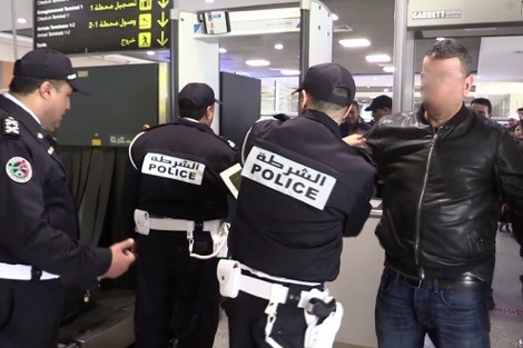 ايقاف أجنبي بمطار مراكش متلبسا بتهريب كمية من الحشيش