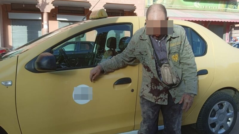نقل سائق طاكسي صغير في حالة حرجة إلى المستعجلات بعد تعرضه لاعتداء بالسعادة