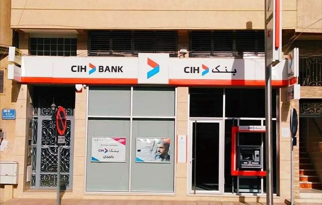 استياء وسط زبناء « CIH » بسبب شلل لحق بالوكالات البنكية بمراكش