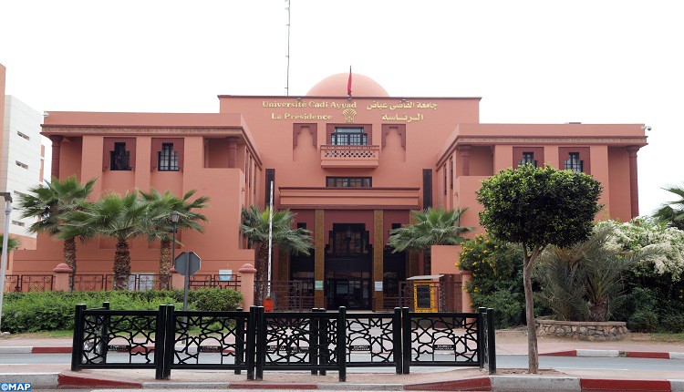 جامعة القاضي عياض بمراكش تنظم بالعيون ندوة وطنية حول الجهوية المتقدمة بجهات الصحراء 