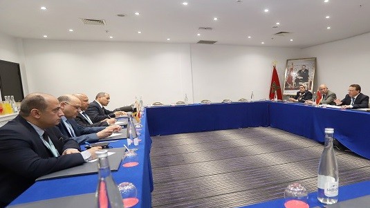 وزير النقل المغربي يتباحث بمراكش مع نظيره المصري حول سبل تعزيز التعاون بين البلدين