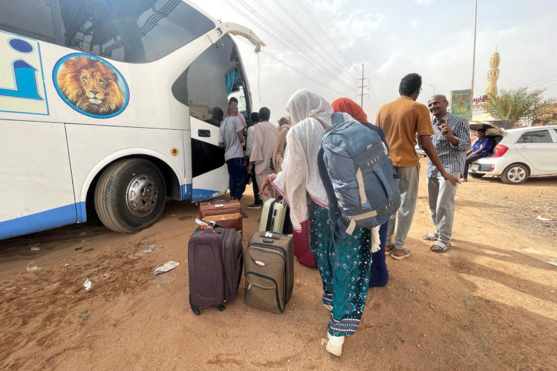 بعد التعليمات الملكية نقل 100 شخص من الجالية المغربية خارج السودان