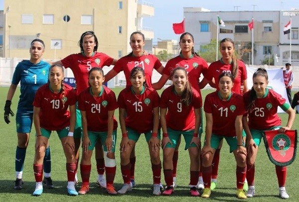 مدرب المنتخب النسوي الأولمبي لكرة القدم يستدعي حارسة نادي فونيكس مراكش