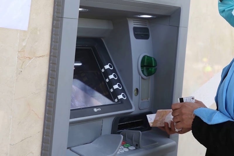 أزيد من 18 مليون مغربي يتوفرون على بطاقات بنكية