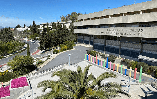 جامعة غرناطة تجري اتصالات مع الجامعات الشريكة لها في المغرب للتعاون بعد مأساة الزلزال