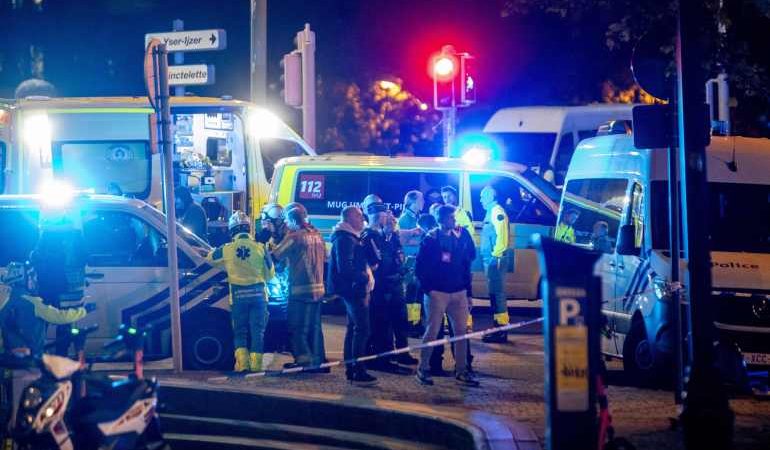 توقيف مباراة بلجيكا والسويد بسبب هجوم إرهابي في بروكسيل راح ضحيته شخصان