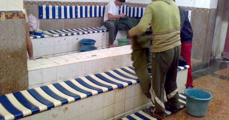 إجراءات جديدة في مراكش آسفي: تحديد أيام عمل الحمامات و محطات غسل السيارات