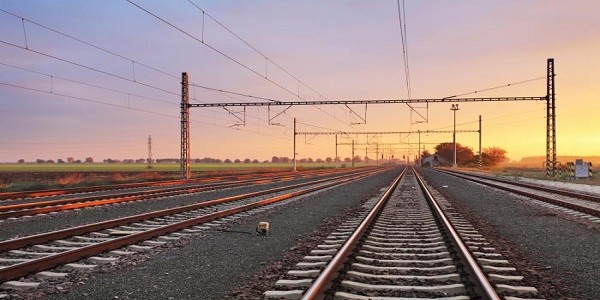 اختيار ست مقاولات لإنجاز أشغال إخلاء وتحضير مسار القطار فائق السرعة بين القنيطرة ومراكش