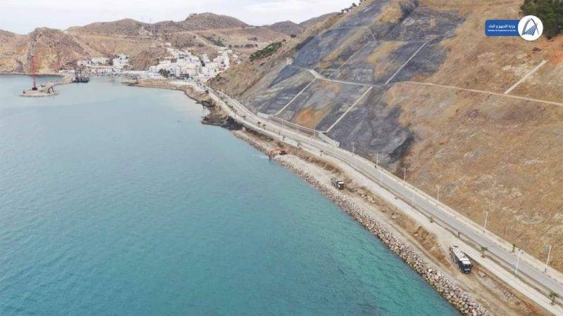وزارة التجهيز والماء تقود جهود تنمية الاقتصاد الأزرق في المغرب: تحسين السواحل وتعزيز الاستدامة