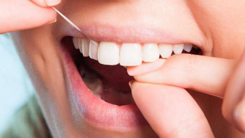ممارسات شائعة تدمر أسنانك!