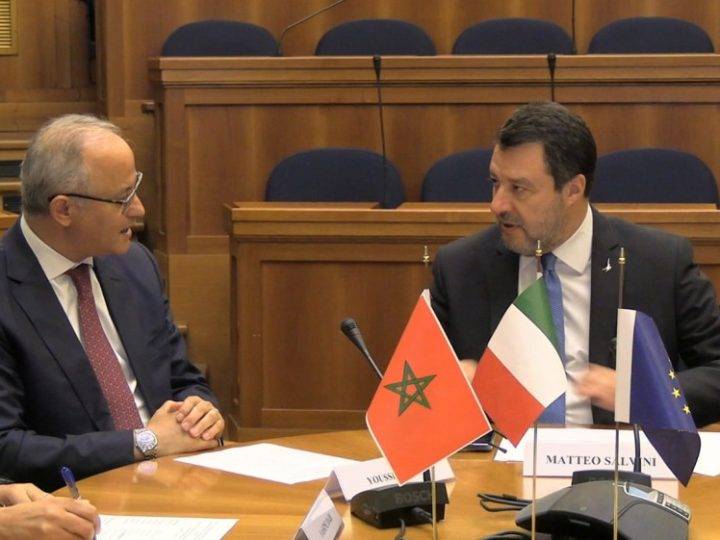 المغرب وإيطاليا يوقعان اتفاق الاعتراف المتبادل برخص السياقة
