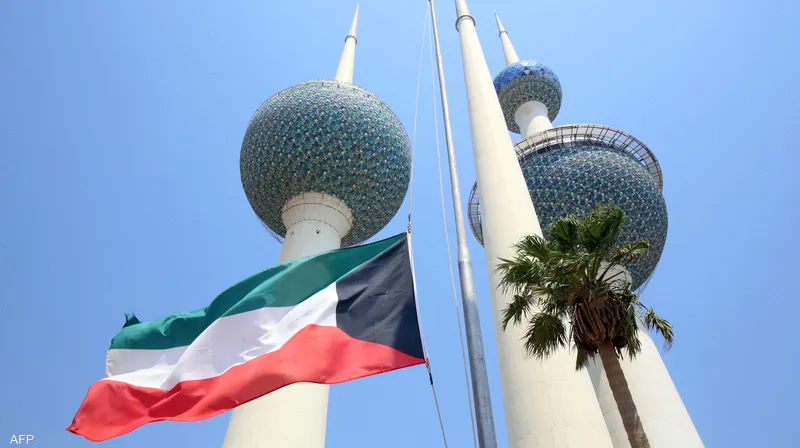 حكومة الكويت أمام الديوانيات توجه الرقابة الشعبية في غياب الرقابة البرلمانية