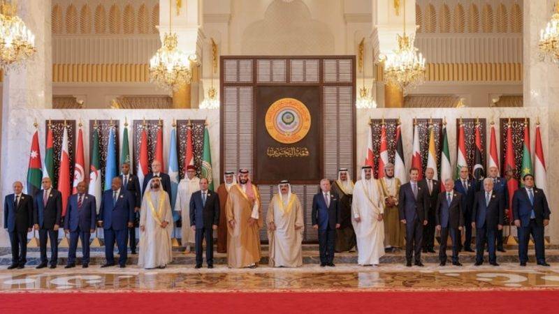 القمة العربية تختتم أعمال دورتها الـ 33 بتبني « إعلان البحرين »