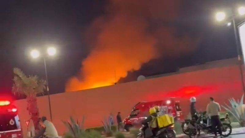 عاجل : حريق مهول بسوق الخميس يتسبب في خسائر جسيمة + الصور  