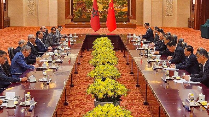 رئيس مجلس النواب والوفد النيابي المرافق له يجري مباحثات برلمانية هامة بجمهورية الصين الشعبية