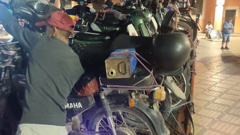 حملات الأمن تتواصل بمراكش ضد الدراجات النارية وتحجز 40 دراجة بالمدينة العتيقة