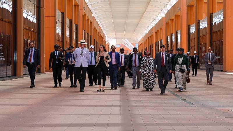 جامعة ابن جرير تستقبل وفدا من سفراء وممثلي 24 بعثة دبلوماسية بالمغرب