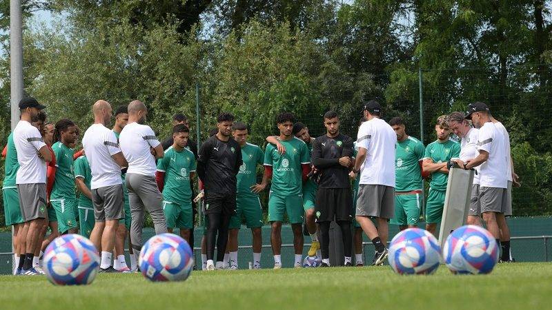 المنتخب الأولمبي يجري آخر حصة تدريبية قبل السفر إلى مدينة سانت إتيان