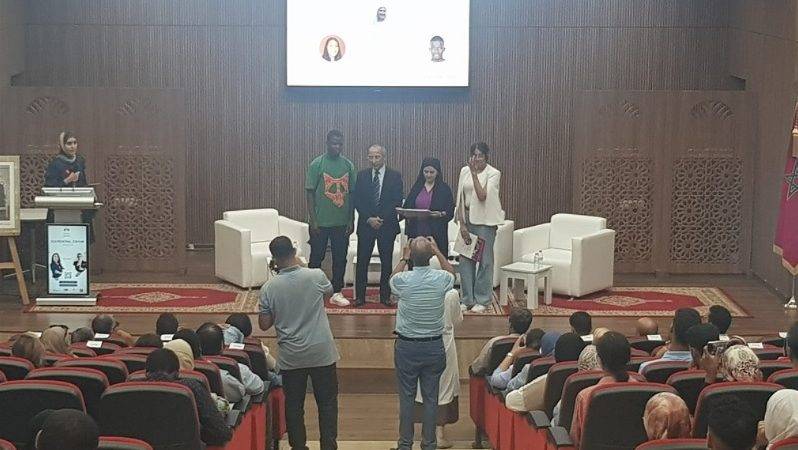 تتويج الفائزين في مسابقة « أفضل سيرة ذاتية » لطلبة جامعة القاضي عياض