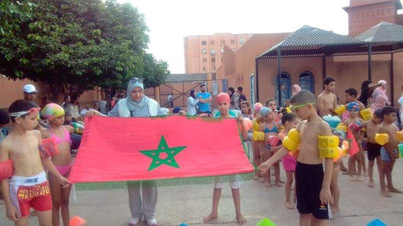 في عز الاخفاق في الاولمبياد..موظف جماعي بمراكش يخطط لإقبار نادي للسباحة