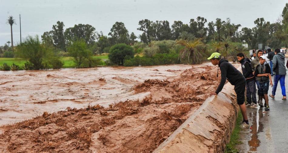 خطر الفيضانات.. وزارة الداخلية تطالب المواطنين بالحذر وعدم المغامرة