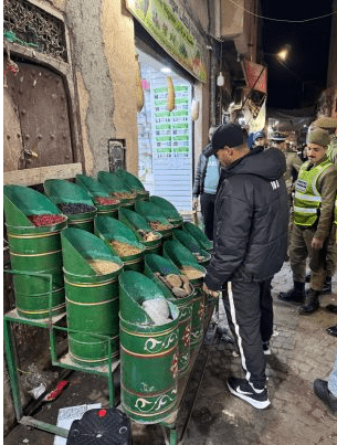 سلطات ساحة جامع الفنا تنهي فوضى احتلال الملك العمومي بدرب ضباشي