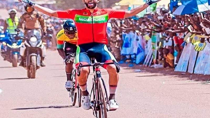 الدراج المراكشي أشرف الدغمي يفوز بإحدى مراحل طواف بوركينا فاسو الدولي ويساهم في احتلال المنتخب الوطني وصافة الترتيب العام